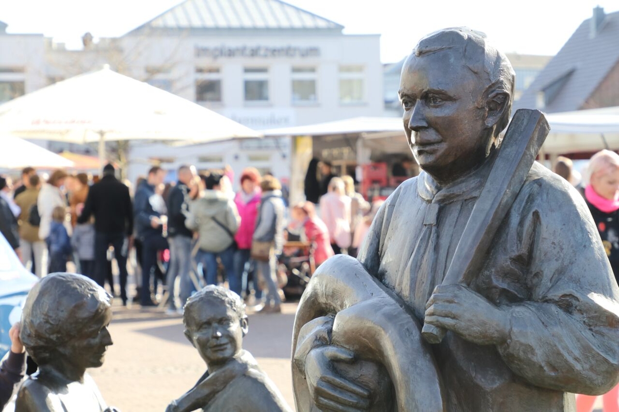 Von April bis September haben die Kirchhellener wieder monatlich die Möglichkeit den Arbeitstag in Gesellschaft auf dem Breuker-Platz ausklingen zu lassen.