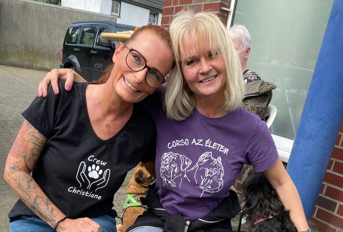 Die ehrenamtliche Tierschützerin Christiane Herrschaft (l.) hat bereits in den vergangenen beiden Jahren gemeinsam mit Freunden, Unterstützern und Tierschutz-Netzwerk die Charity-Events auf die Beine gestellt.