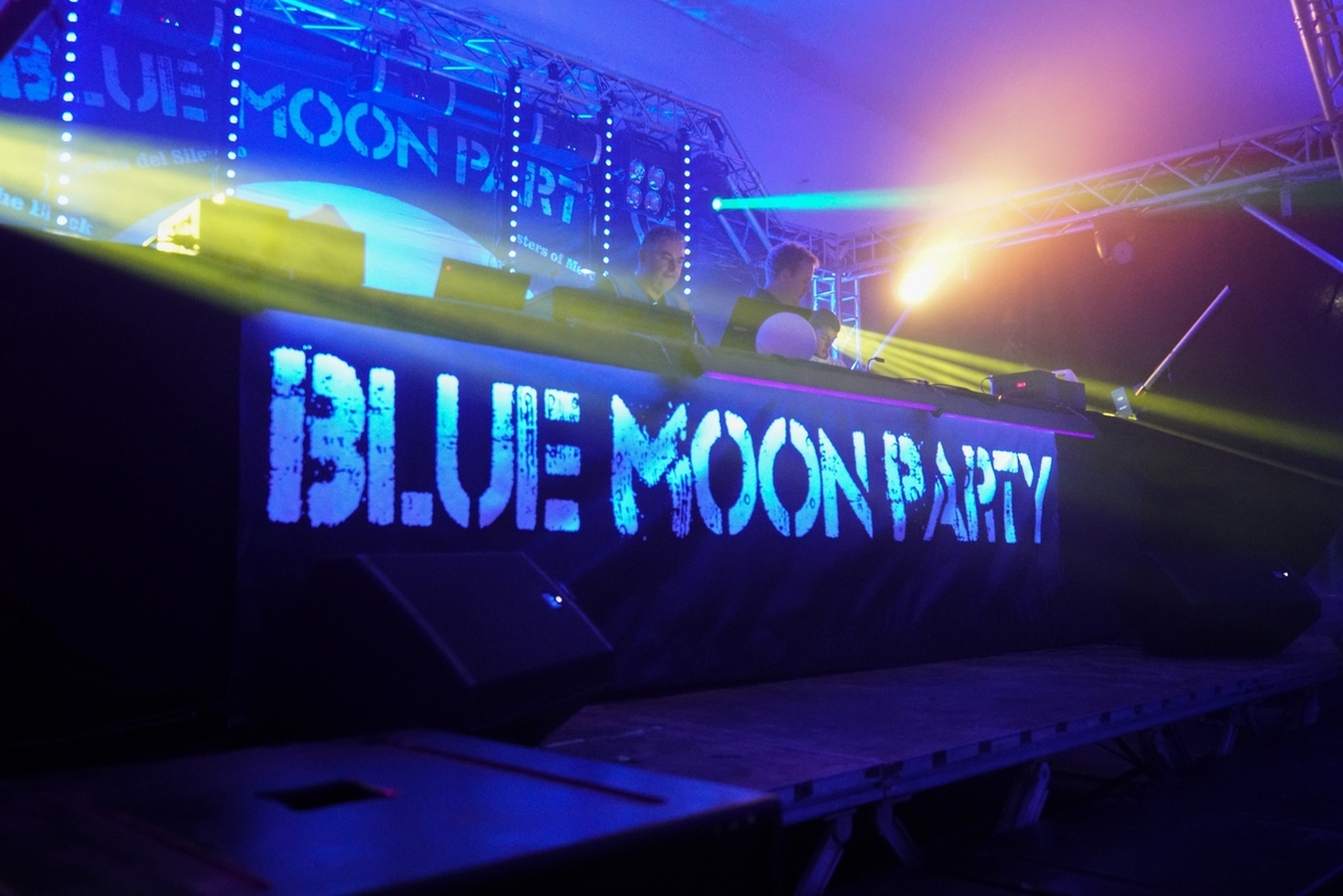 Die Blue Moon Party ist die erste Feier von Kirchhellenern, die in dem „neuen Brauhaus“ – jetzt „Extrafein“ - stattfinden wird.