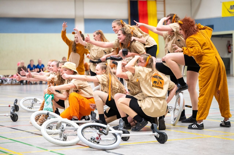 Die Großgruppe Ü15 war mit ihrer Safari bei der Deuschen Meisterschaft erfolgreich und qualifizierte sich so für die Weltmeisterschaft.
