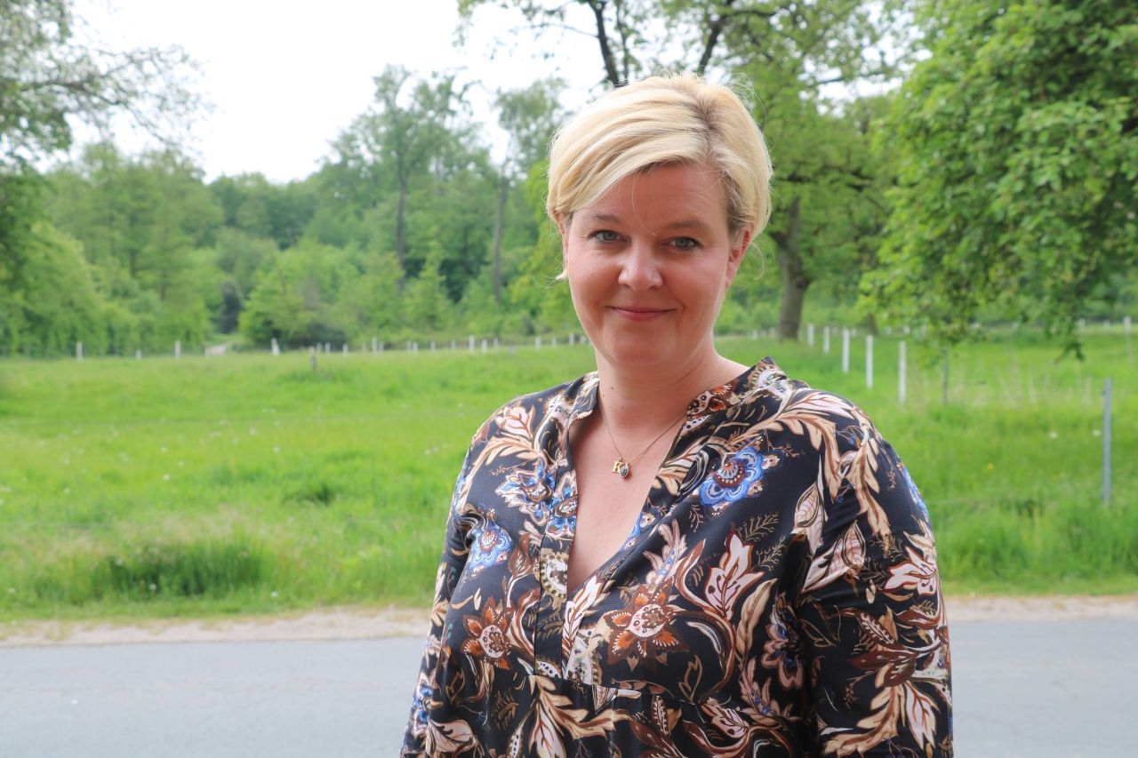 Die Kirchhellenerin Kathrin Gödecke, Inhaberin des Rewe-Marktes Gödecke und Regionalausschussvorsitzende für die IHK Bottrop, koordiniert das Hilfsprojekt.