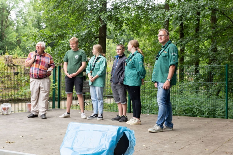 Die Waldjugend beteiligt sich auch an Veranstaltungen wie dem Frühsommerfest am Waldpädagogischen Zentrum.