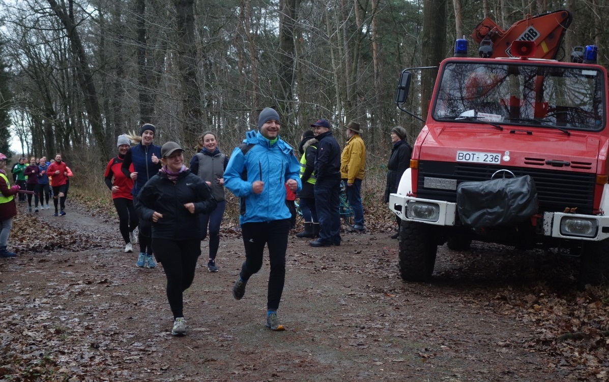 Fast 300 Silvesterläufer starteten fit und motiviert in das neue Jahr