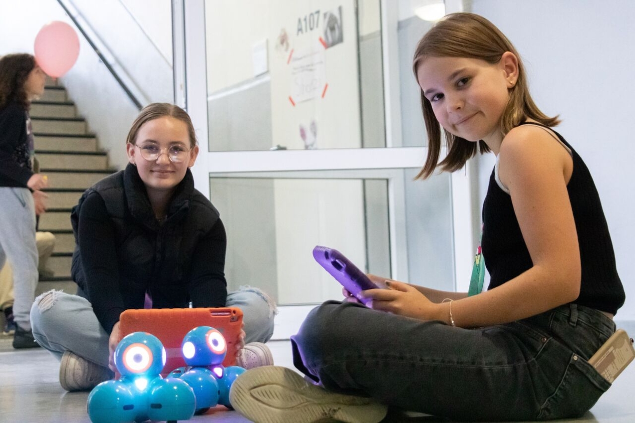 Faszination Technik: Jugendliche vereinen die virtuelle und die reale Welt