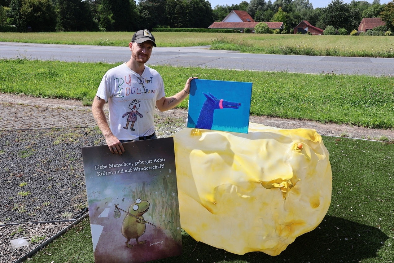 Felix Amadeus Flick-Hofmann gibt einen Einblick in die Kunst von ihm selbst, seinem Vater Guido Hofmann und der Tierschutzkünstlerin Eden Lumaja.