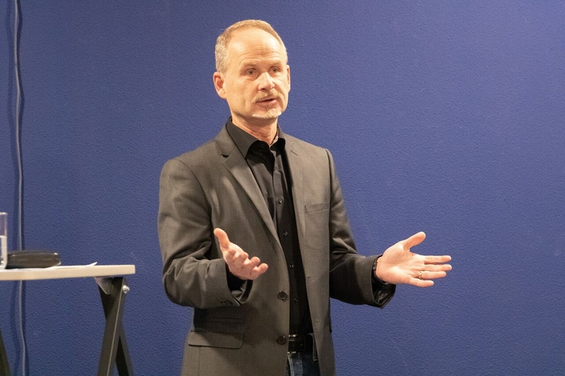 Kriminalhauptkommissar Christian Peuker ist seit 41 Jahren bei der Polizei und seit nunmehr neun Jahren bei der Präventionsabteilung der Polizei Recklinghausen beschäftigt.