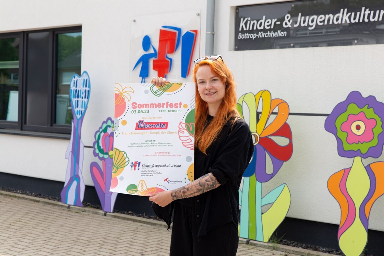 Alina Gnutzmann, pädagogische Mitarbeiterin im F!, freut sich auf viele bekannte und auch neue Gesichter beim Sommerfest.