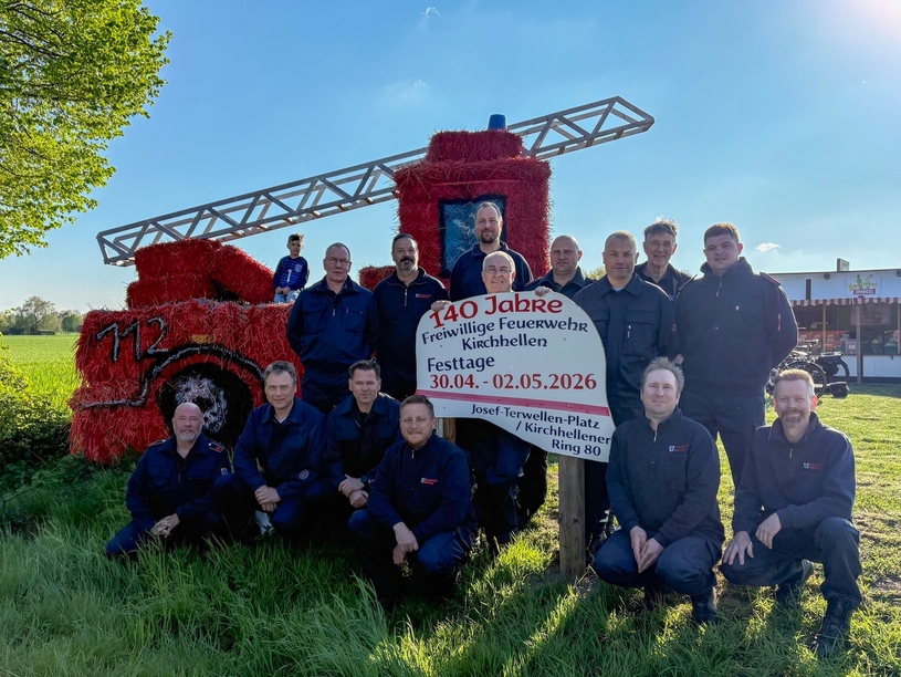 Das Organisationsteam der Freiwilligen Feuerwehr Kirchhellen freut sich auf zahlreiche Besucher beim großen Jubiläumswochenende.
