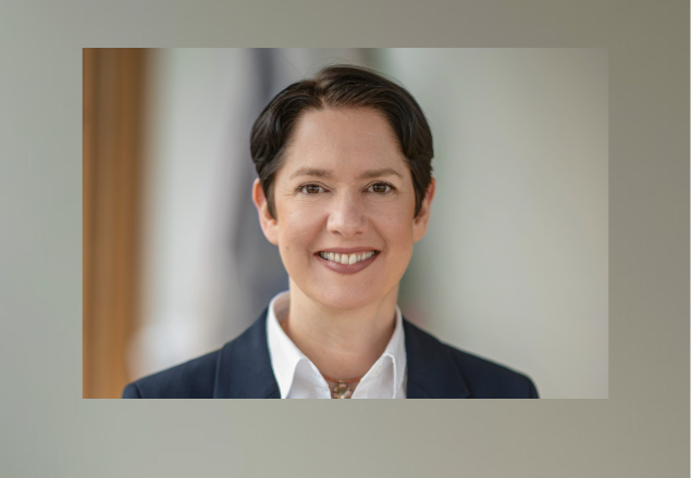 Silke Gorißen hält in Kirchhellen einen Impulsvortrag zum Thema „Land(wirtschaft) gestalten – Partnerschaftlich Herausforderungen meistern“.