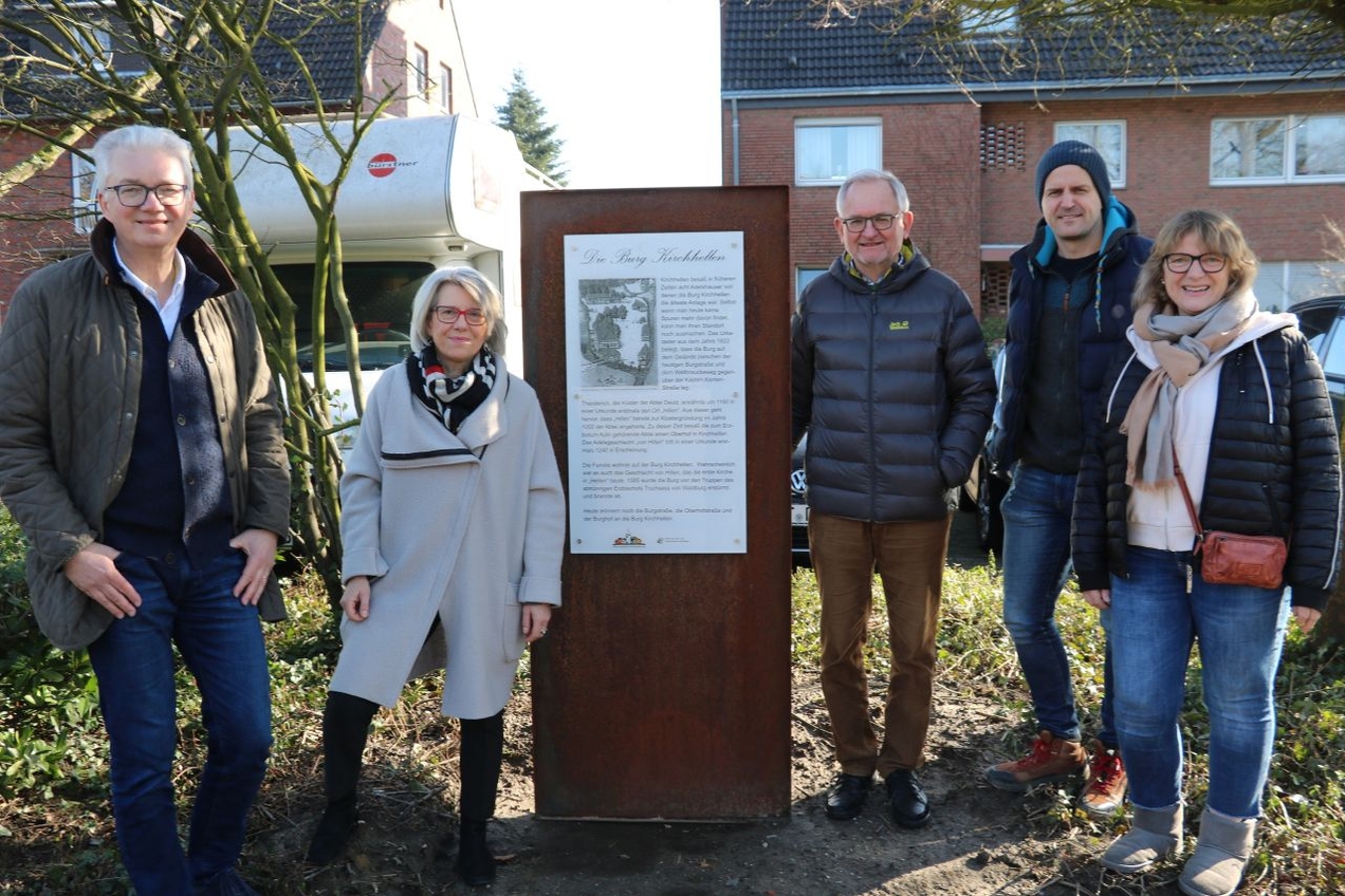 Erklärtafeln im Dorf sind jetzt komplett