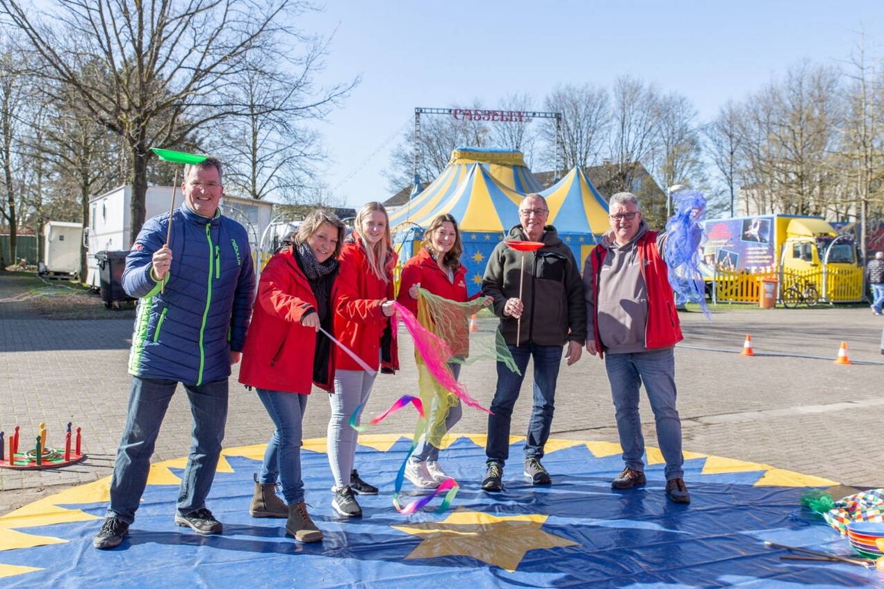Kirchhellener Festplatz voller Leben: Die Artisten sind los