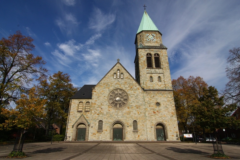 Die Kirchhellener Johanneskirche heute: Sie erzählt eine lange Geschichte. Der Heimatverein hat diese weitestgehend aufgeschlüsselt.