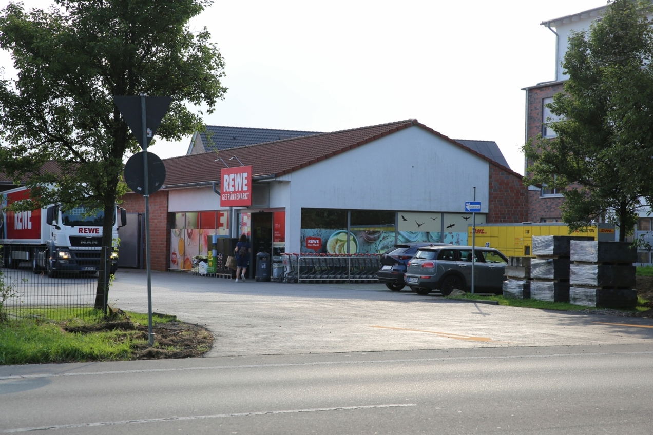 Hackfurthstraße auf der Zielgeraden