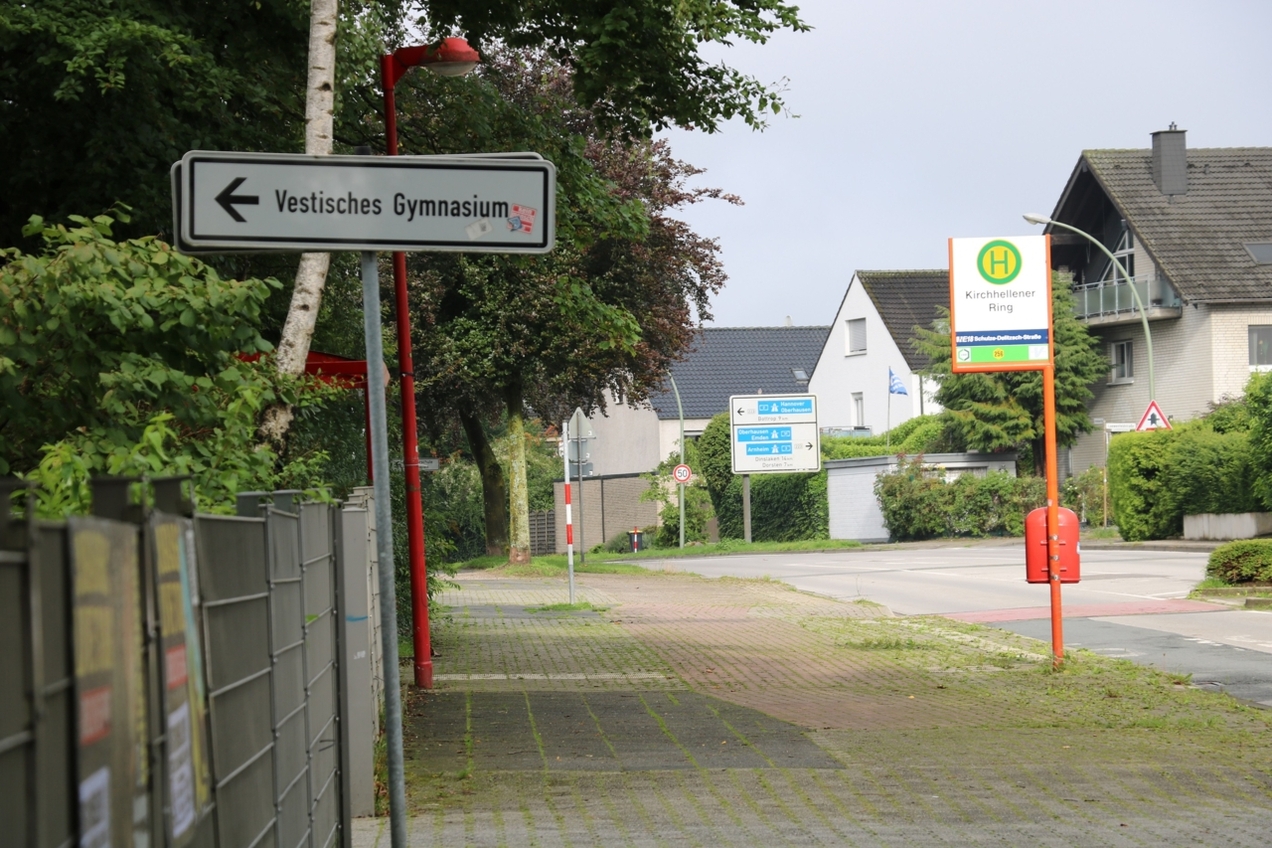 Besonders im Bereich des Vestischen Gymnasiums und der Sekundarschulen kann es zwischen Auto- und Fahrradfahrern sowie Fußgängern aktuell noch brenzlich werden.