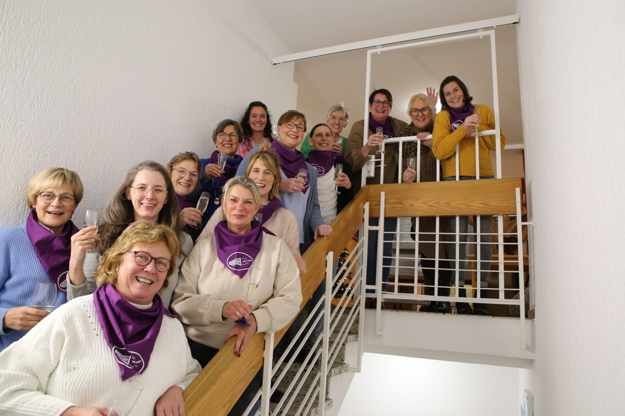 Die Frauen der Kirchhellener Theatergruppe freuen sich auf drei Tage voller Spaß und Spannung in Miermanns Scheune.