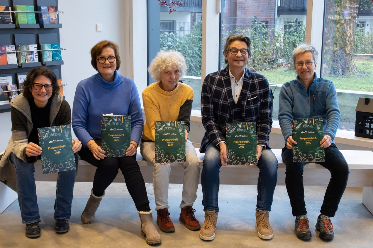 Das Team der Volkshochschule Bottrop freut sich auf ein vollgepacktes Semester mit vielen spannenden Angeboten in den verschiedenen Fachbereichen.