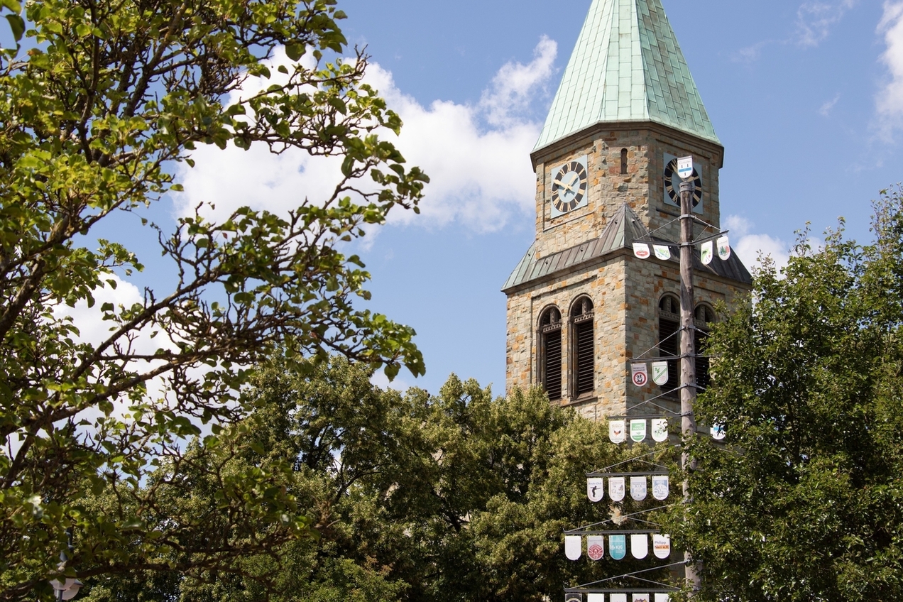 Der Kirchturm der Johanneskirche in Kirchhellen.